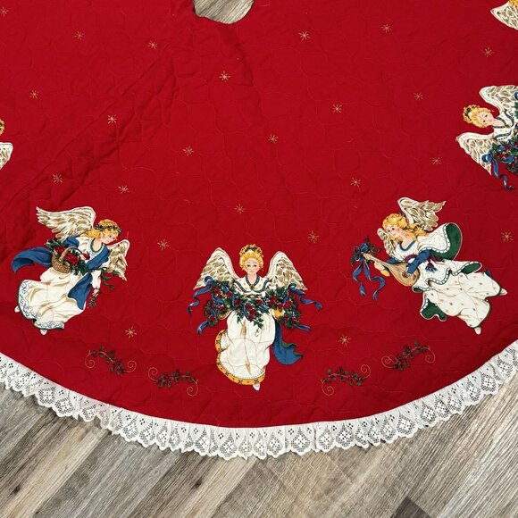 Handmade Quilted Christmas Tree Skirt Red With Lace Trim Angel Design 56" Round - Picture 2 of 8